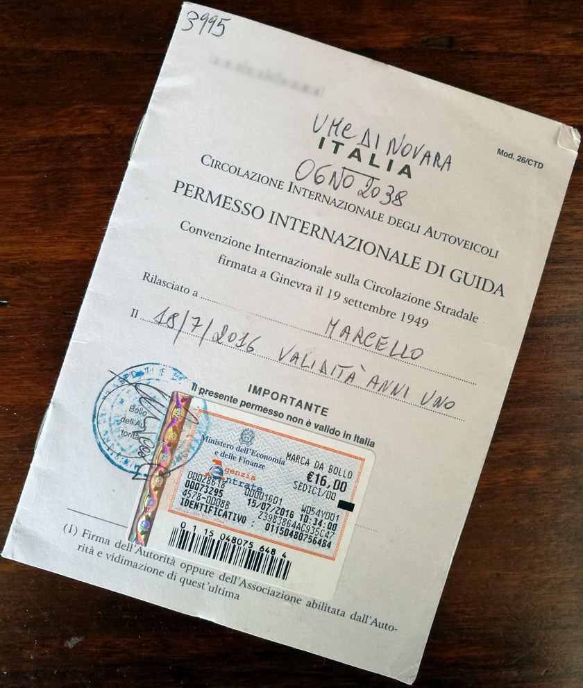Acquista una patente di guida internazionale
